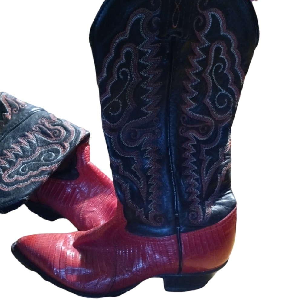 Cowboy boots ***MAKE OFFER!!***